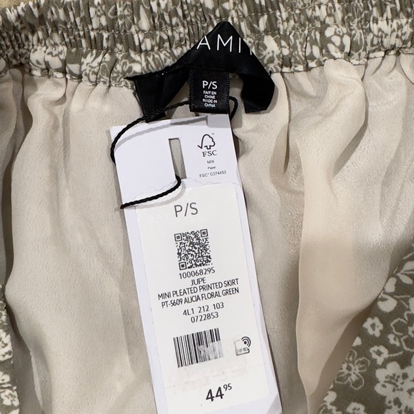 DYNAMITE mini pleated printed skirt - Picture 5 of 5